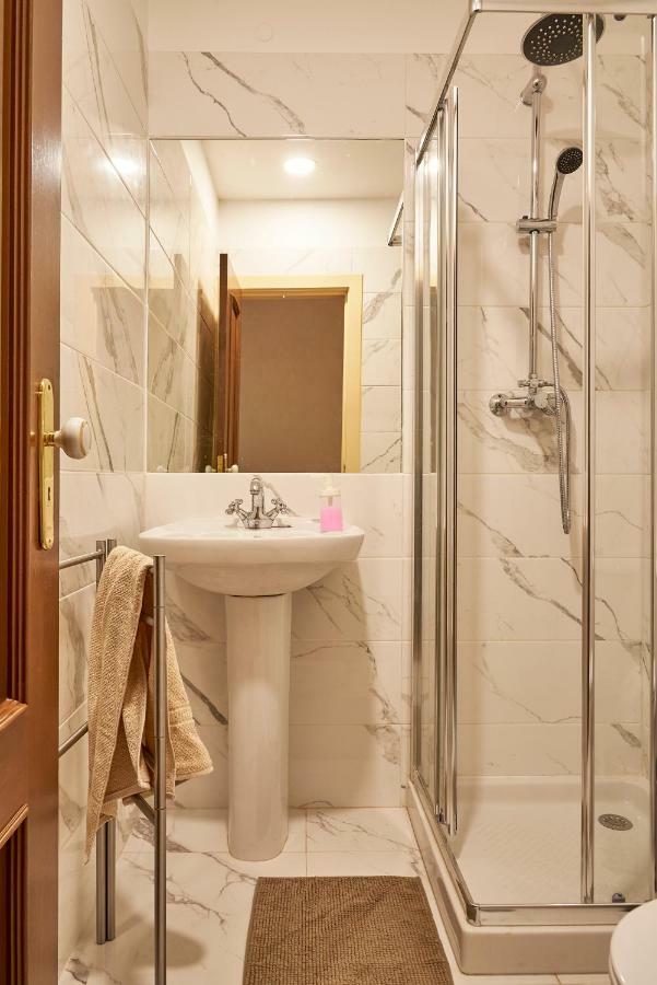 Campo Pequeno Avenida Hotel Lisboa Ngoại thất bức ảnh